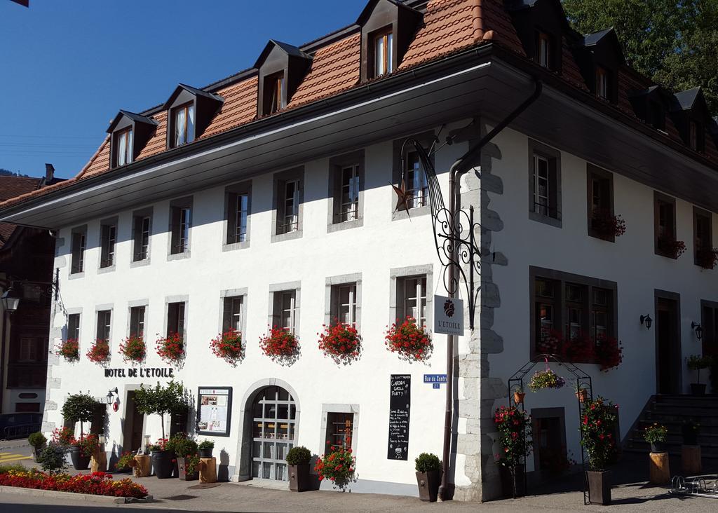Romantik Hotel L'Etoile Шарме Экстерьер фото