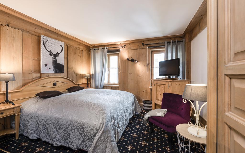 Romantik Hotel L'Etoile Шарме Экстерьер фото